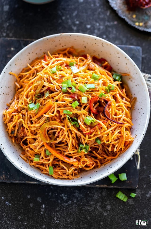 Chicken Schezwan Noodles.