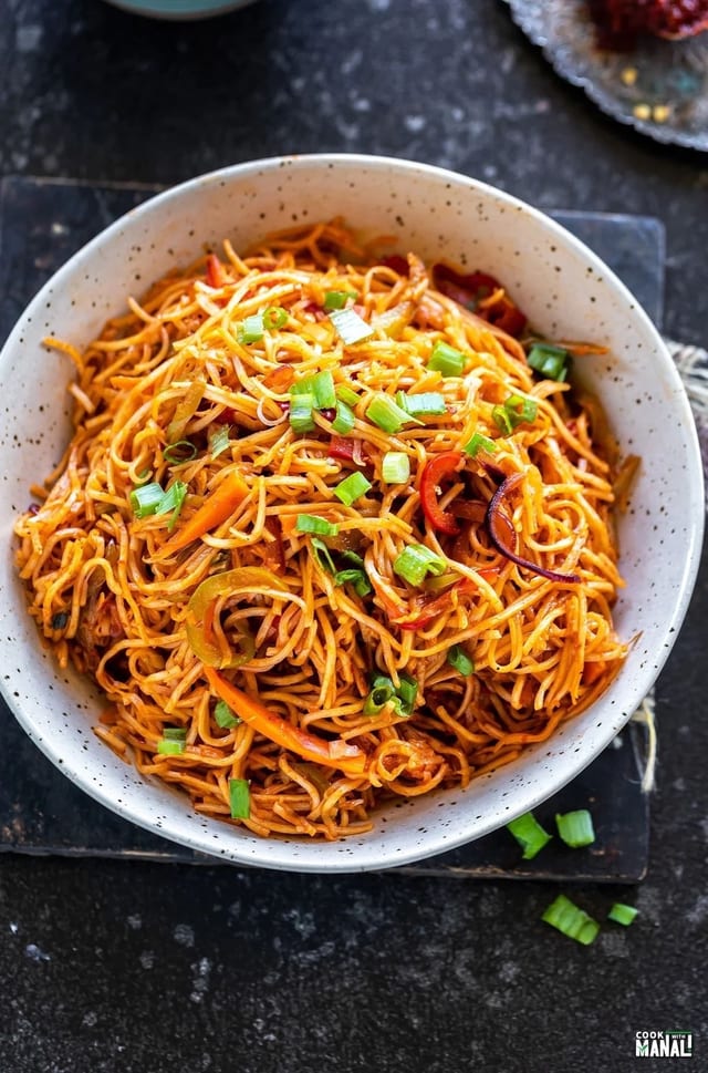 Veg Schezwan Noodles.