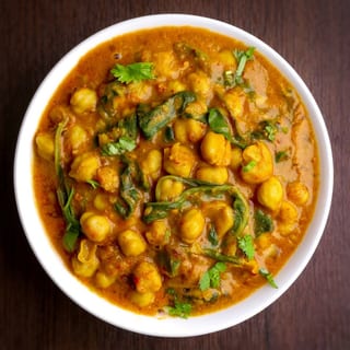 Saag Channa