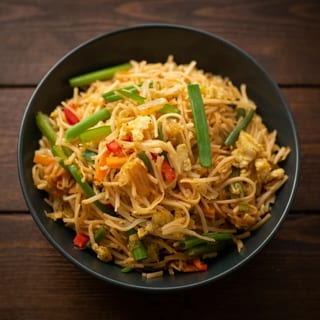 Egg Hakka Noodles